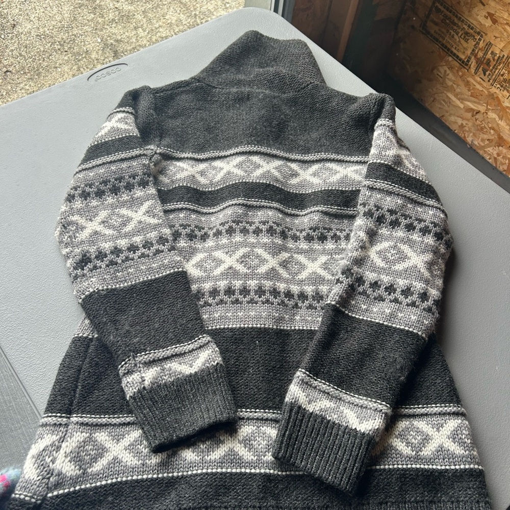 Chic Dark Gray and Light Gray Patterned Cardigan - image 8